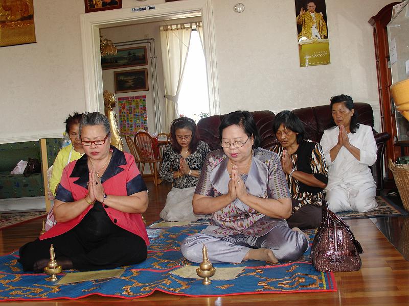 DSC03805.JPG - มีพระผู้ใหญ่แวะมาอีกแล้วค่ะ...