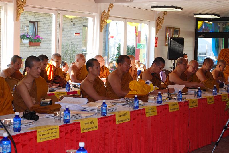 DSC_0096.JPG - ได้ข่าวว่า มีพระที่มาจากเมืองไทยด้วย ฮ่องกง อเมริกาด้วย