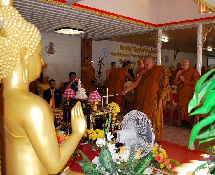DSC_0107.JPG - ประธานจุดธูปเทียน