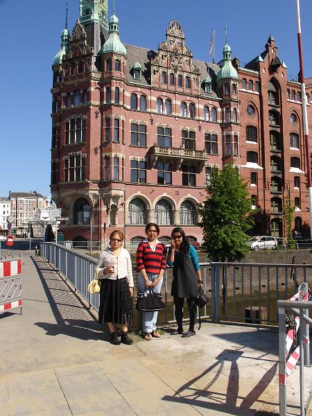 Germany33.JPG - เค้าซ่อมแซมโน่นนี่ เต็มไปหมด