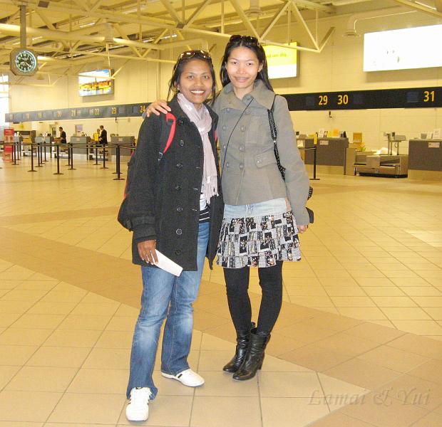 Emmy-Lamai-Yui-58.jpg - มาๆ ถ่ายคู่กันหน่อย