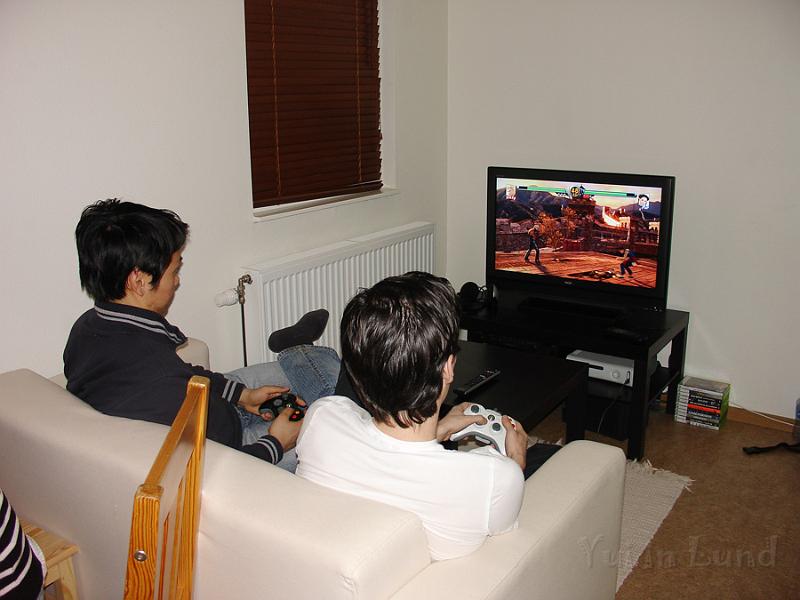 Party20042008_10.jpg - เล่นกันจนดึกแล้วก็แยกย้ายกันกลับบ้าน หนุกหนาน อิ่มพุงกาง